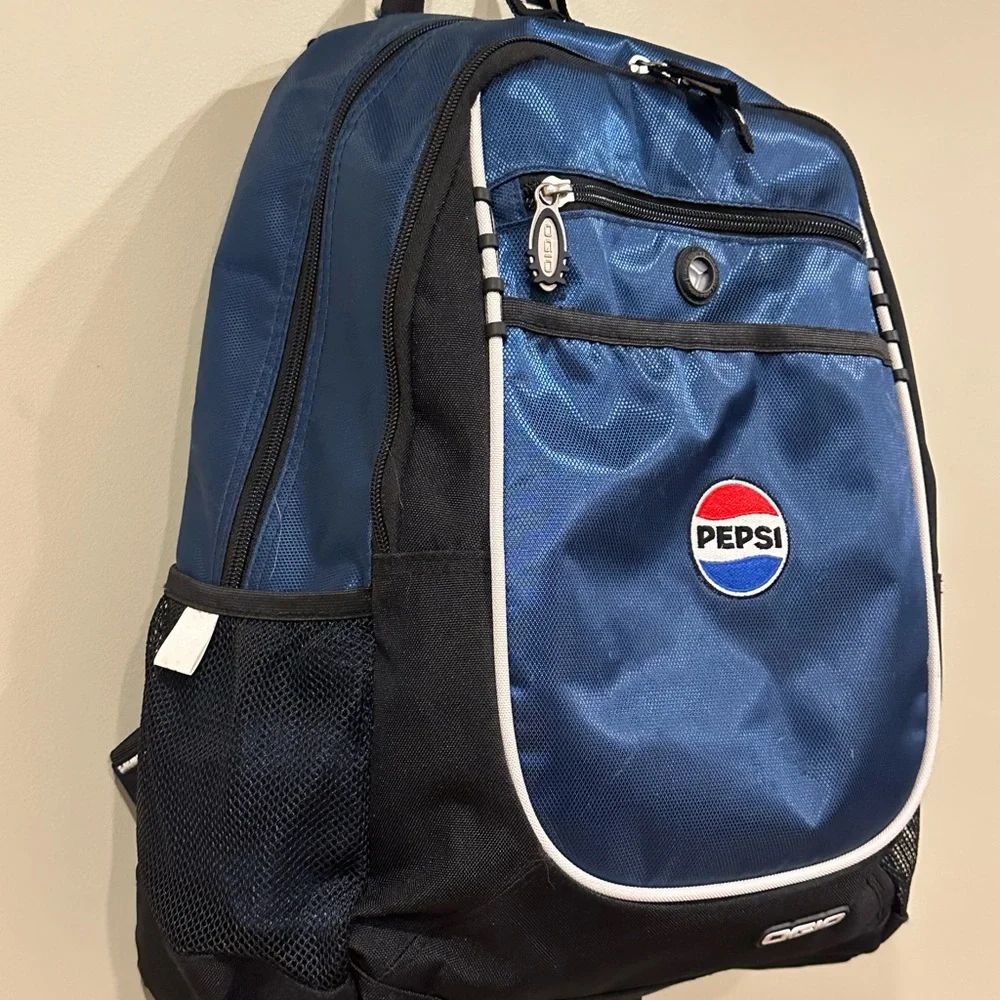 Pepsi Backpack - Picture 2 of 4